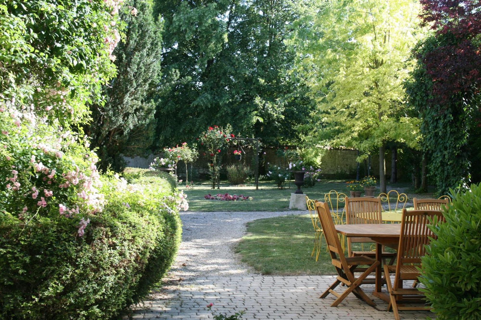 La Closerie Des Sacres Lavannes Zewnętrze zdjęcie